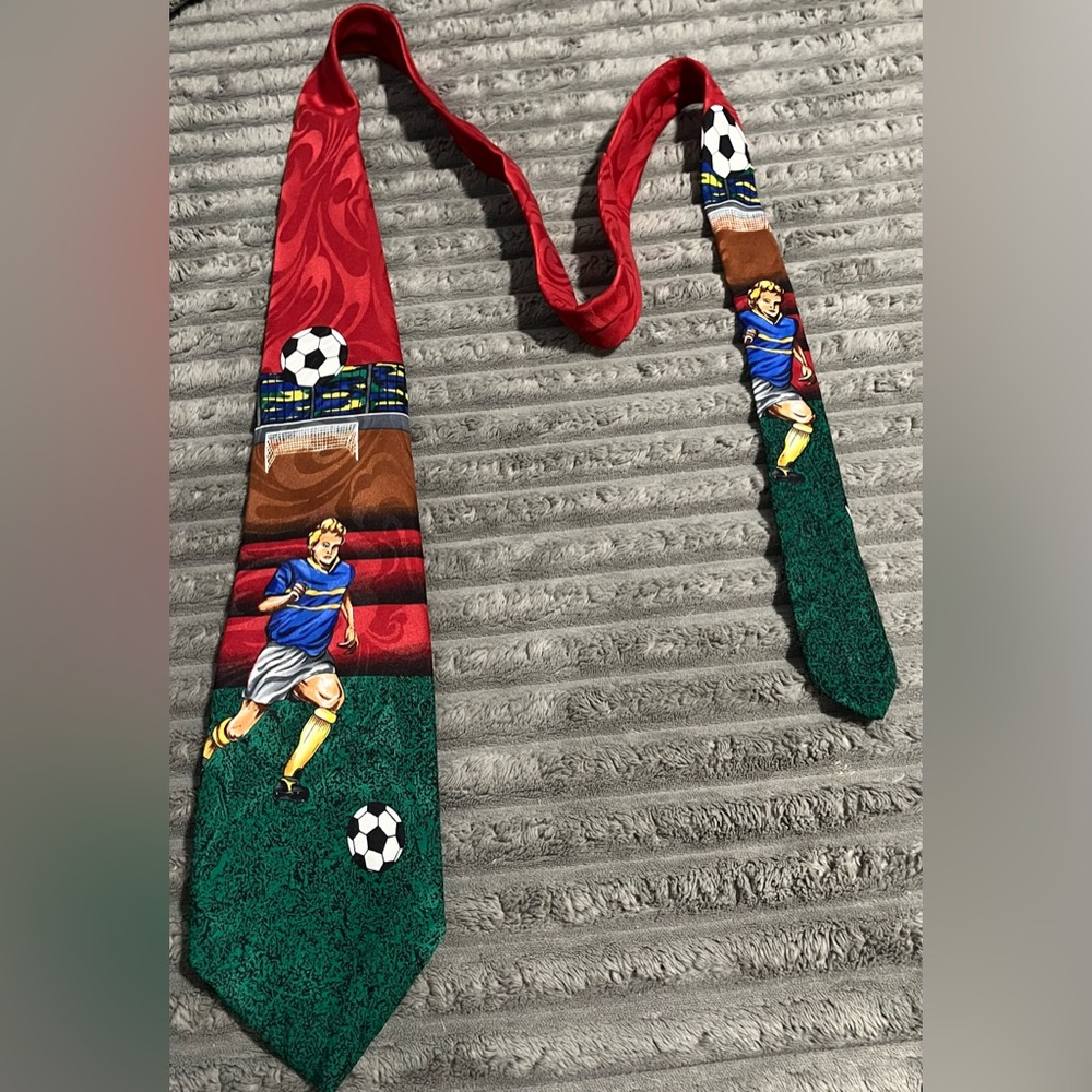 Vintage Mens Izzy Soccer Tie Necktie Novelty Neckwear